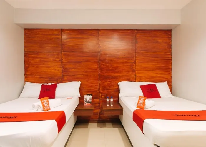 Hotel Reddoorz @ Costa Roca Balamban 3*