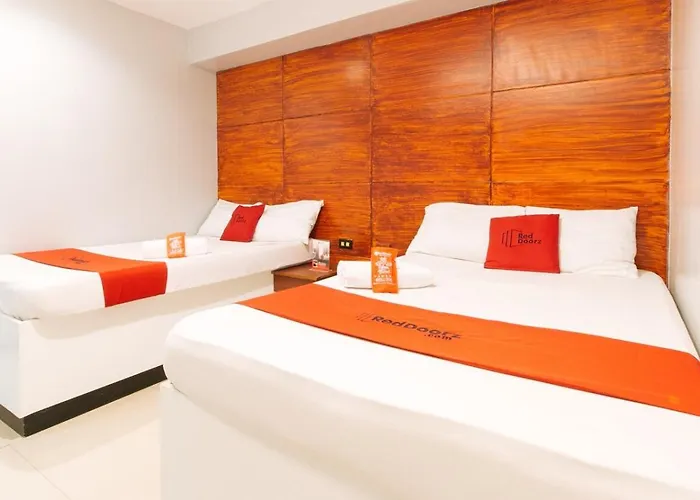 Reddoorz @ Costa Roca Balamban Hotel 3*