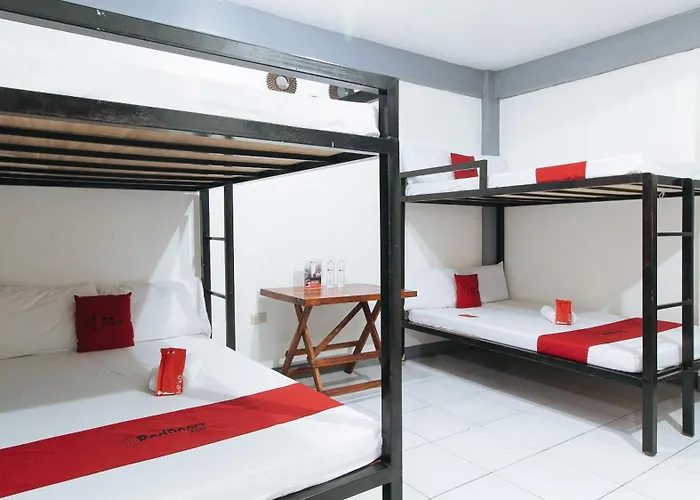 Reddoorz @ Costa Roca Balamban 3* Cebu