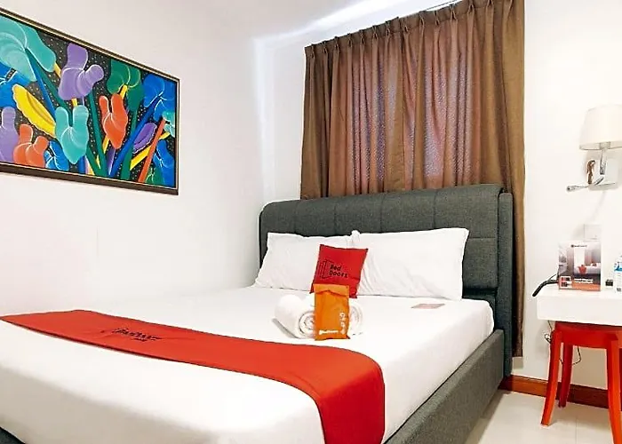 Reddoorz @ Costa Roca Balamban Cebu